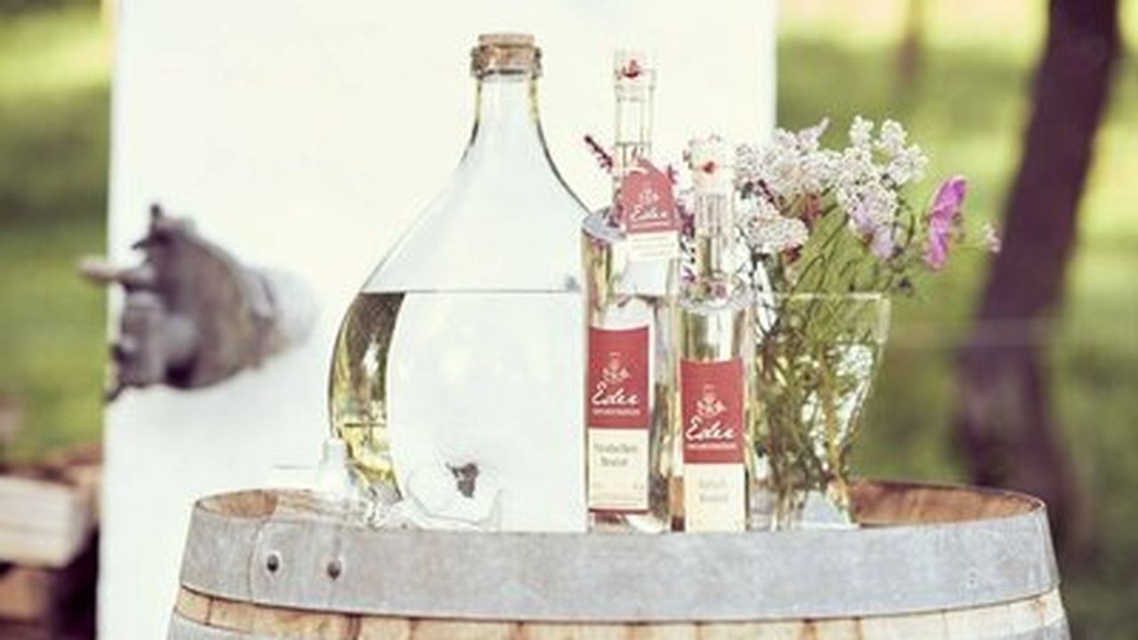 Edelbrände unserer Hofbrennerei Edelbrände unserer Hofbrennerei